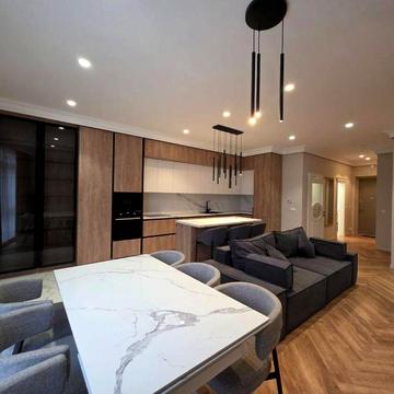 Оренда 2-кімнатної квартири в новобудові з паркомісцем