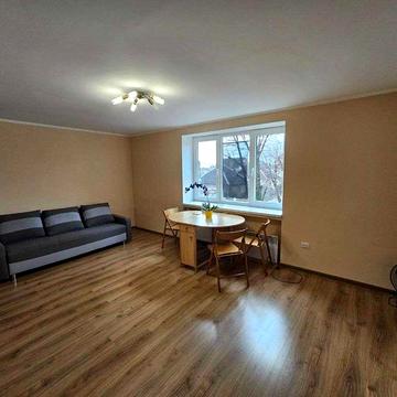 Продаж чотирикімнатної квартири в м. Ужгород. Можливо держпрограми