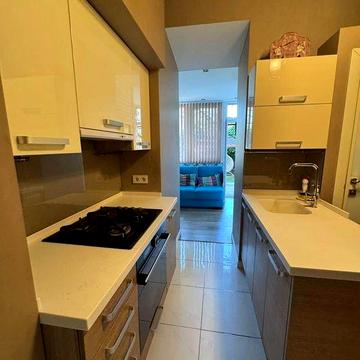 Продам 2 ком квартиру ул.Греческая Центр города ремонт (157-600)