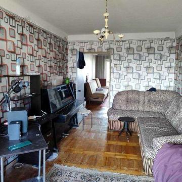 Трикімнатна квартира від власника! Довгостроково для сімї.