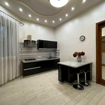 Продам 3-х комнатную квартиру возле парка Шевченко