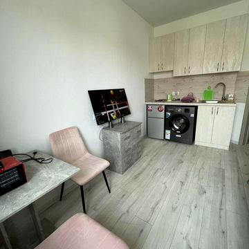 Готова смарт квартира з меблями та технікою