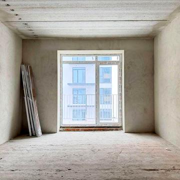 2-кім+кухня-студія з балконом в жк поруч центру/розтермінування!