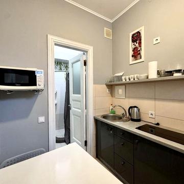 Продаж 1 кімнатної квартири в самому центрі | Площа Данила Галицького