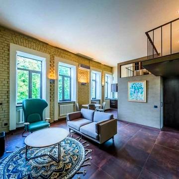 Лисенка вул., 1