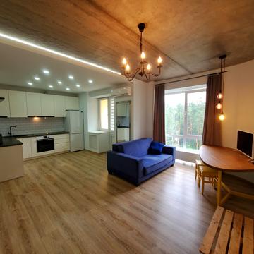 Валерія Лобановського вул., 27