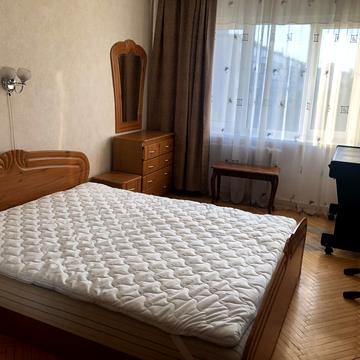 Русанівський бульв., 3