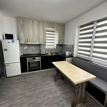 Фруктова вул., 2