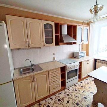 Продам трикімнатну квартиру. Соломянський, Ідзиковських, 25.
