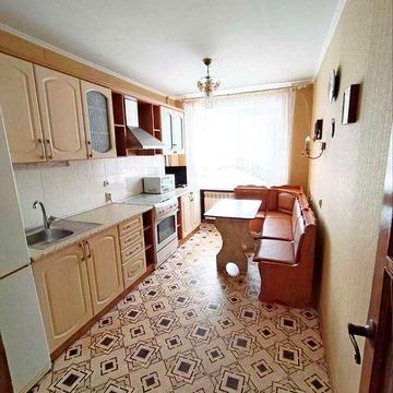 Продам трикімнатну квартиру. Соломянський, Ідзиковських, 25.