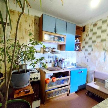 Продаж 2 кімн з лоджією Центр