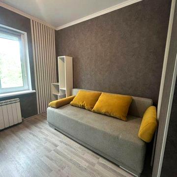 3к квартира з газовим опаленням. Мінімальне оформлення!