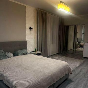 Вільна квартира на виставці.ТОП ЛОКАЦІЯ.Євеликий гардероб.