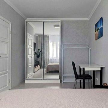 Бориса Гмирі, 20, 16 пов. Ліфт працює, є опалення та вода