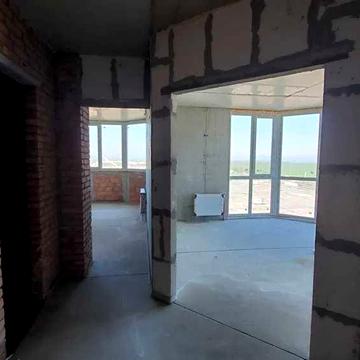 БОЛЬШАЯ 2комнатна 69 м2 в сданном доме