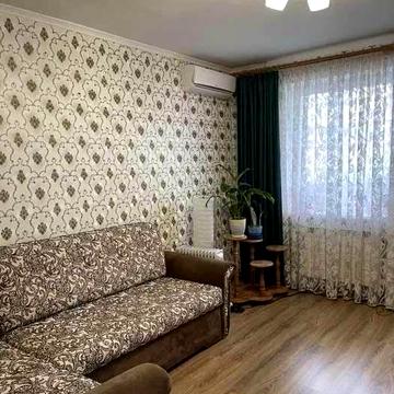 Простора 3-х кімнатна, не кутова, АГО,ОСББ  по вул.Державності(Жадова)