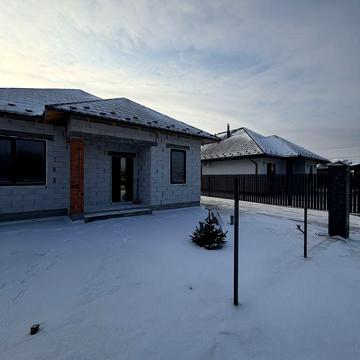 Продаж будинку в  Гнідині , 115 м2 , 6 соток , три спальні, дві тераси