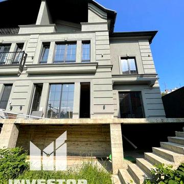 Продаж частини будинку у ЦЕНТРІ МІСТА