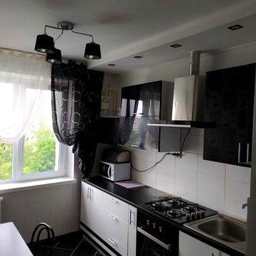 Продаж 3 кімнатної квартири. Сихів.