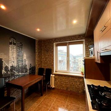 Трикімнатна на 5 мкр.Зарічний від власника ЖК Жовтень