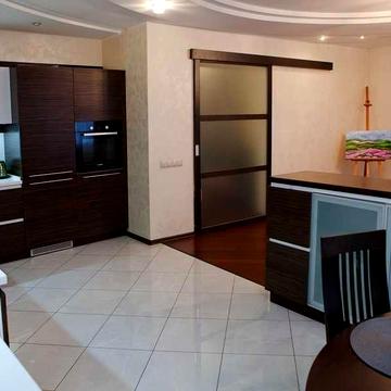 4-х кімнатна 142 м,  вул. Дніпровська набережна,19,  ТРЦ  River Mall ЖК Дніпровська набережна 19