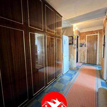 Продается 2-х к. квартира по ул. Школьная без ремонта в отличном месте