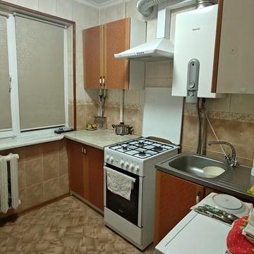 Продам квартиру з ремонтом