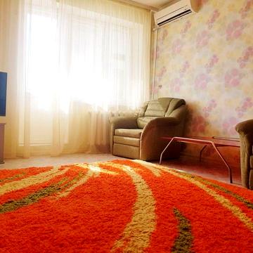 1 ком кв ,Героїв Украіни( центр зупинки Стадінграда)