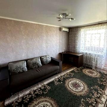 Р-н Фурманова поруч зупинка та АТБ