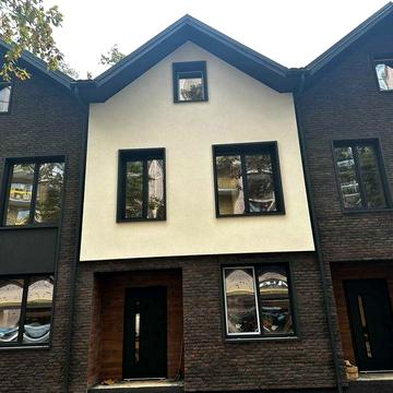 Якісний тайнхаус з центральними комунікаціями та газом, локація ТОП