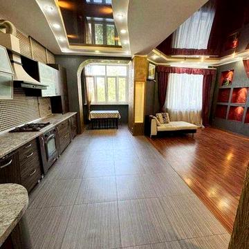 Продам 3-к квартиру с ремонтом, 5/10 эт, Шампанский пер (2-985-660 ОФ)