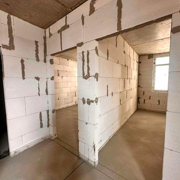 Продам 4 кімнатну квартиру у новому цегляному будинку на Семена Палія.