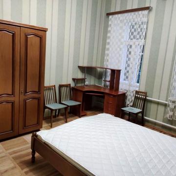 Двокімнатна вулиця Панаса Мирного 9б