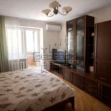 Продаж 4к квартири Черчилля 18Б (Червоноткацька)