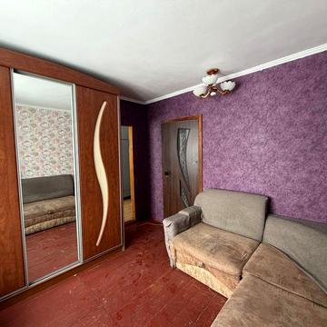 Продаж квартири у гуртожитку