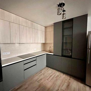 Продам 2кім.квартиру ЖК Атлант на Київській,вул.Симоненка,м.Бровари SL