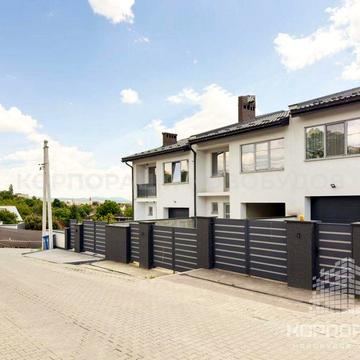 Продаж котеджу з панорамним видом на все місто, поруч Центр