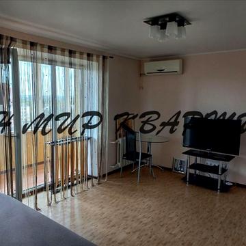 Баяна вул., 100