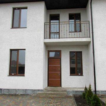 Таунхаусы в Лесках в хорошем районе