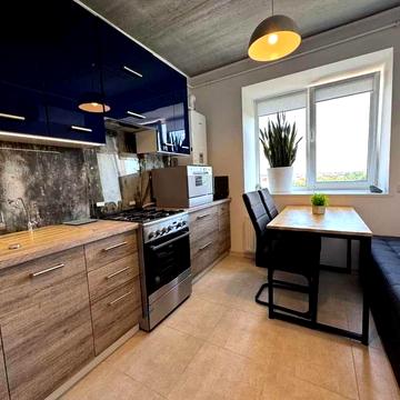 Продам ГАРНУ 2к квартиру з новим ремонтом. Газ. Парк.