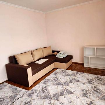 2 кімнатна біля Покровського собору