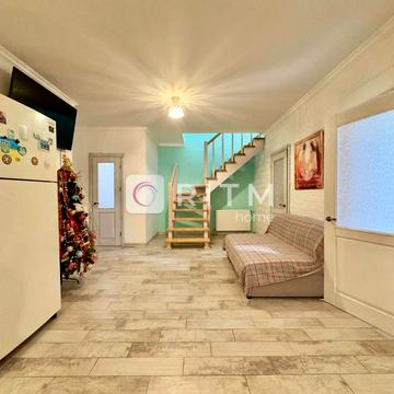 Продаж дворівнева квартира з ремонтом Винники.