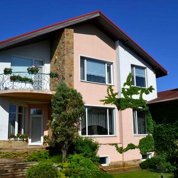 Будинок великий 653m2, а ціна маленька $169 000.