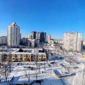 Продам видовую 3к квартиру метро Минская Оболонь Ивасюка Героев Сталин