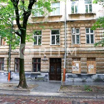 Продаж 3 кімнатна квартира з ремонтом вул. Марка Вовчка.