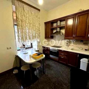 Продаж 5к вкартири  153кв.м Шота Руставелі 30б метро Палац Спорту