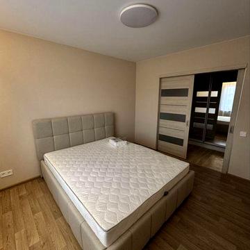 2-к Сады-1, ул. Героев Украины