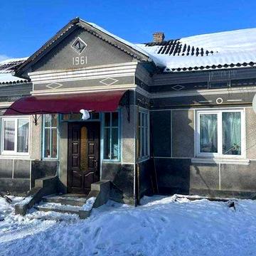 Продаж будинку біля Тернополя