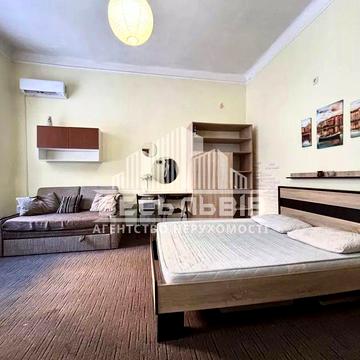 Продаж 1к квартира-студія вул. Пекарська (Медичний Університет)
