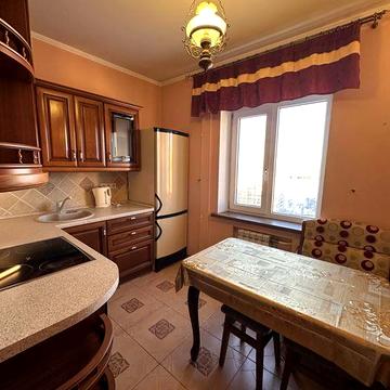 Видова квартира на В. Івасюка 60, метро Героїв Дніпра